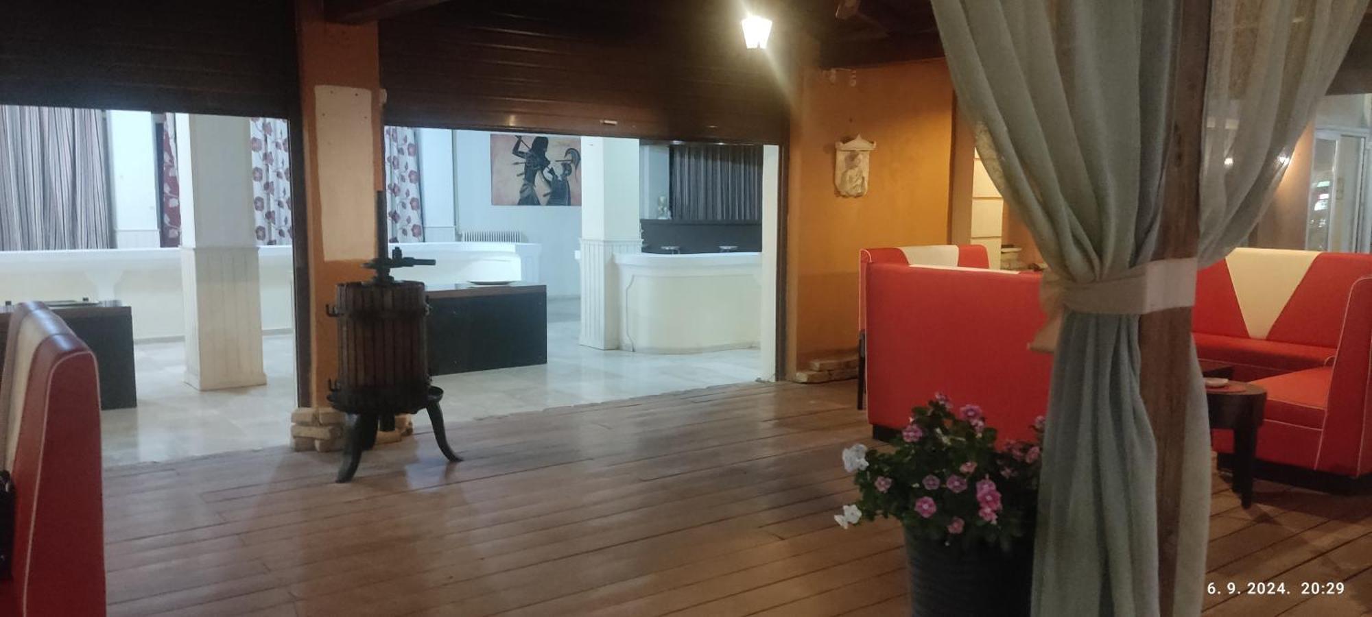Pantheon Hall Hotel 메손기 외부 사진