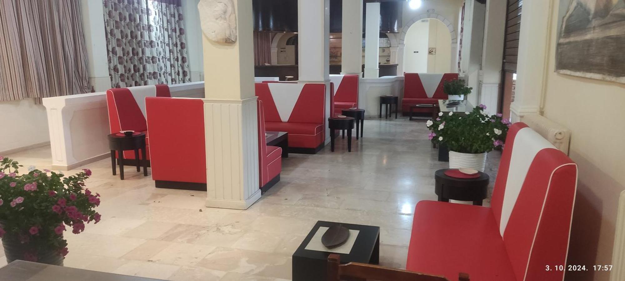 Pantheon Hall Hotel 메손기 외부 사진